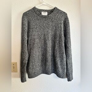Old navy sweater. Pullover. Gray. Crew neck